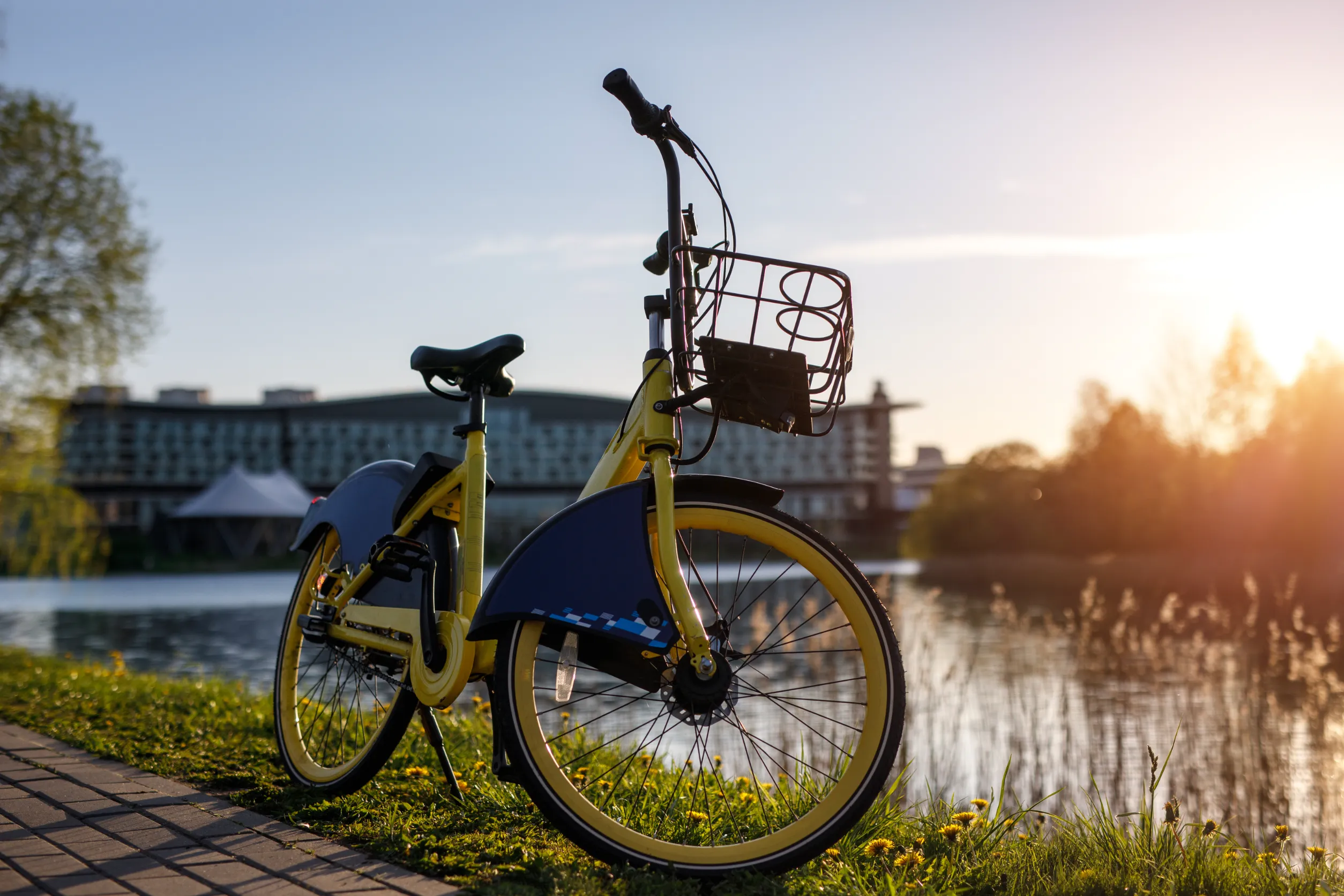 un vélo électrique de ville