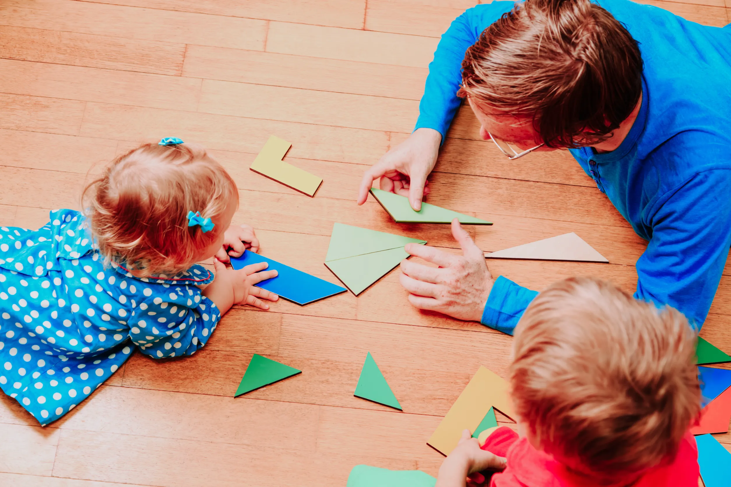 des enfants qui s'amusent